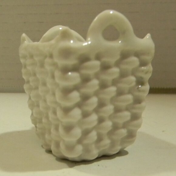 Vintage Mini Porcelain Basket Made In Germany Roses Blue Flowers - Picture 2 of 10